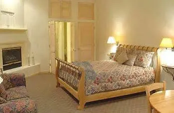 Petit Logis Inn-1