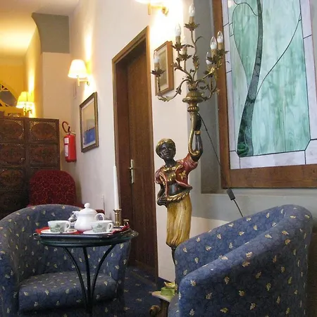 Hotel Enza-3
