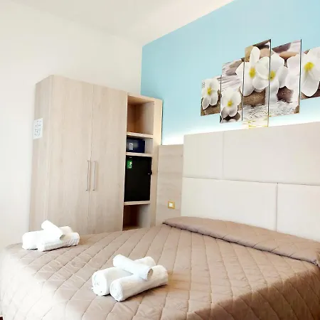 Hotel Monica-2