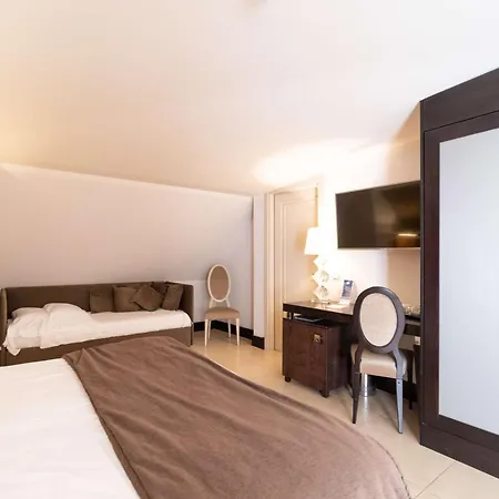 Best Western Plus Hotel Perla Del Porto-3