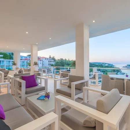 Amfora Hvar Grand Beach Resort-2