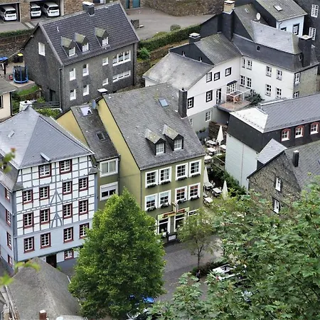 Hotel Alt Montjoie-2