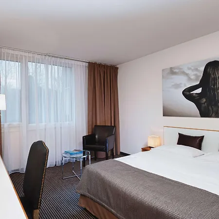 Tryp By Wyndham Wuppertal-3