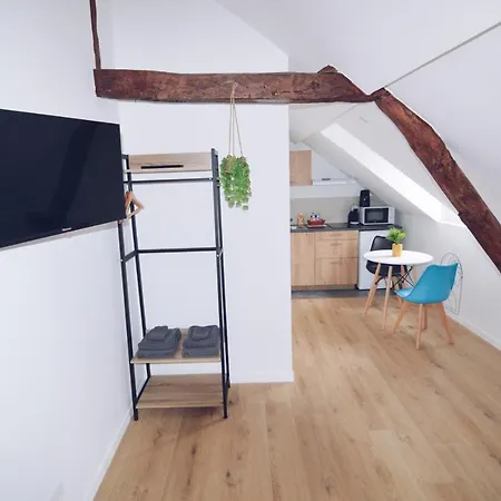 Studios Lsquare Residence Afpa-3