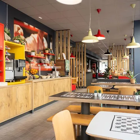 ibis Geneve Centre Lac-3
