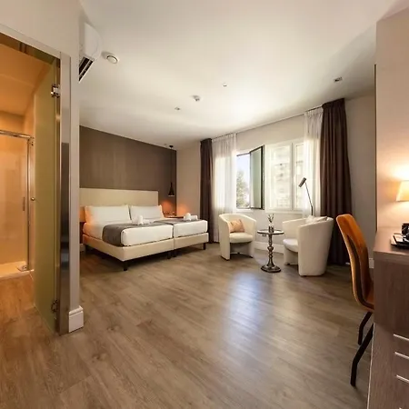 Hotel Oasis-2