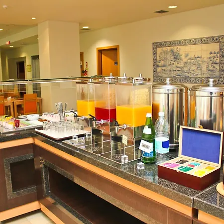 Tryp By Wyndham Porto Centro Hotel-3