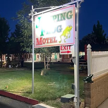 Jumping Frog Motel-2