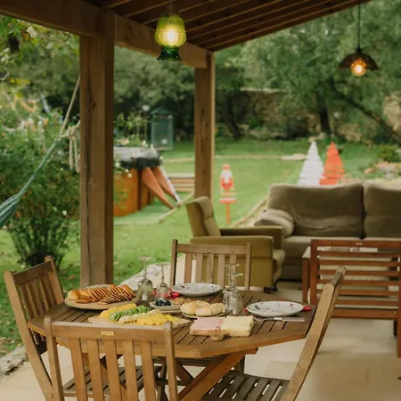 Casal Das Fontainhas- Country Farmhouse With Pool-3