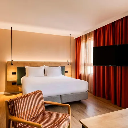 Hilton Garden Inn Brussels City Centre-3