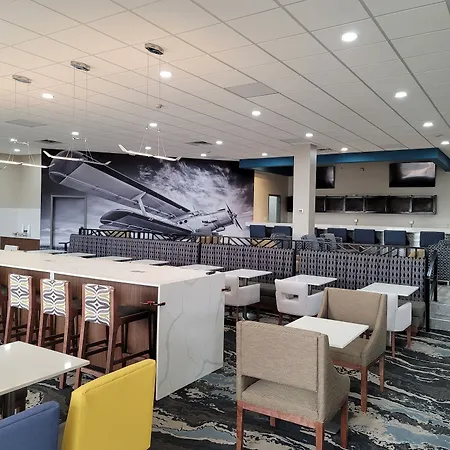 Wingate By Wyndham Wichita Airport-3