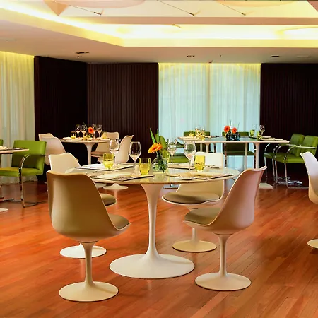 725 Continental Hotel-2
