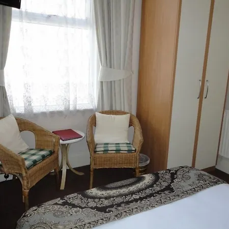 Haven House-3