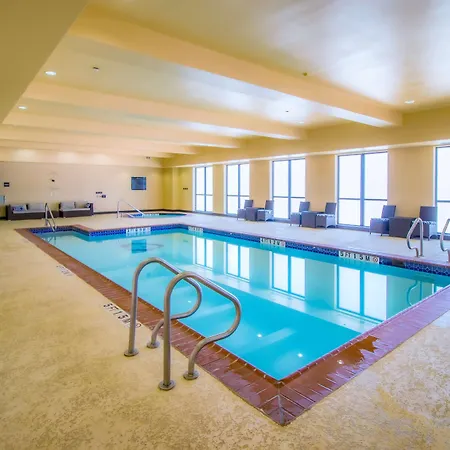 Hampton Inn & Suites Bastrop-2