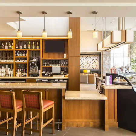 Hyatt Place Charlottesville-2