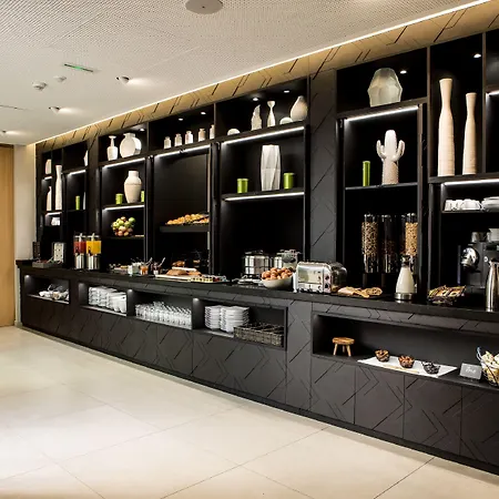 Mercure Paris 17 Batignolles-2