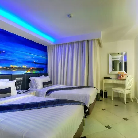 Aspira Skyy Sukhumvit 1-3