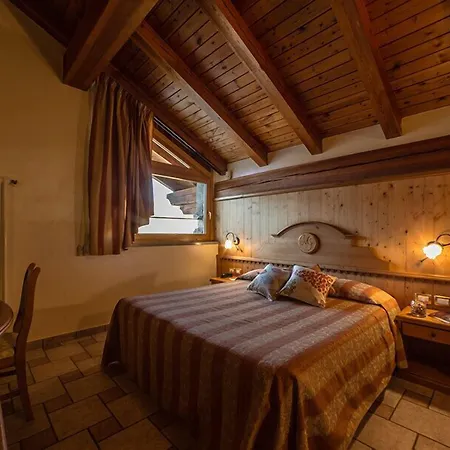 Hotel Lo Fleyé-3