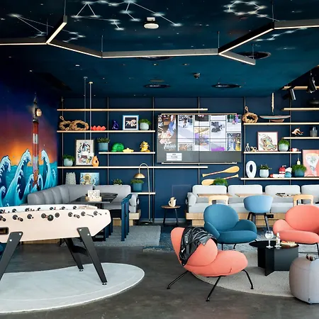 Moxy Plymouth-2