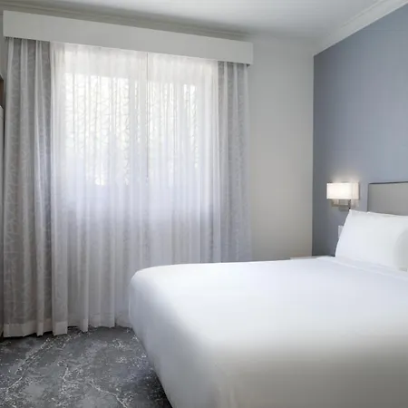 Hilton Boca Raton Suites - Newly Renovated-2
