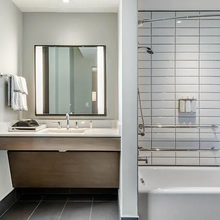 Cambria Hotel Houston Downtown Convention Center-3