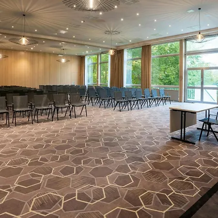 Leonardo Royal Hotel Köln - Am Stadtwald-3