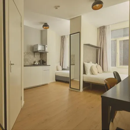Quentin Canal House Hotel-3
