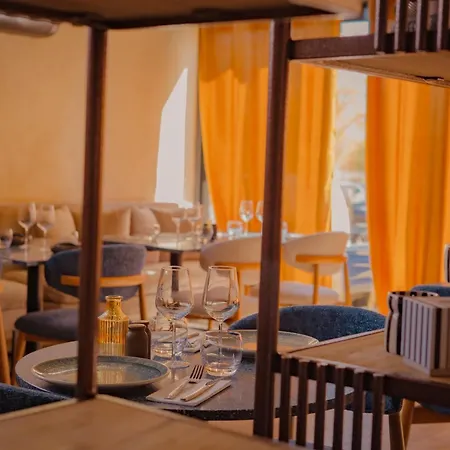 Hôtel Restaurant Atrachjata-2