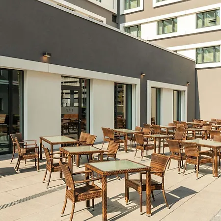 Novotel Duesseldorf Airport-2