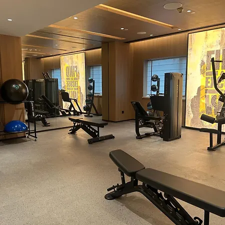 Courtyard By Marriott Shanghai Hongkou-3