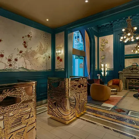 St Regis Residence-3