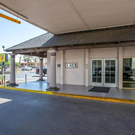 Super 8 By Wyndham Mesa Downtown Near Convention Center-2