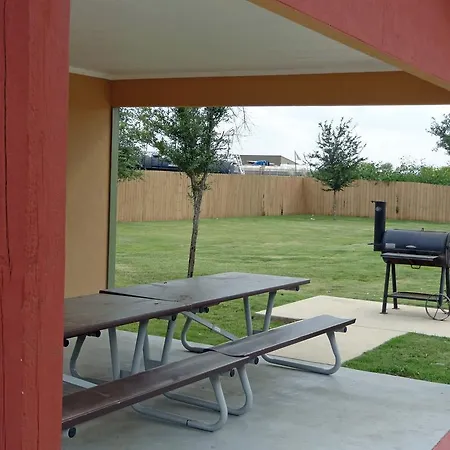 Cowboy Inn-3