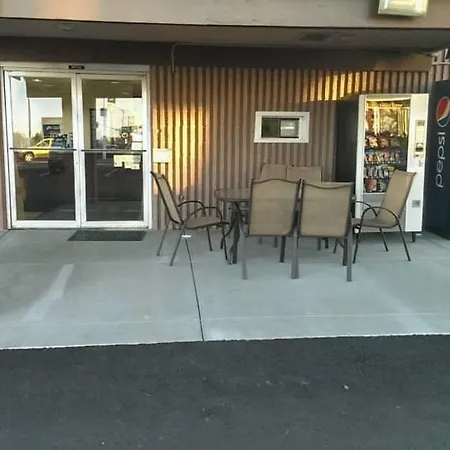 Travelodge By Wyndham Flagstaff Near I-40-3