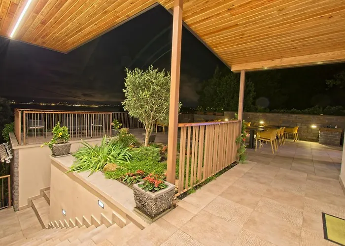 Sea View Guesthouse Opara