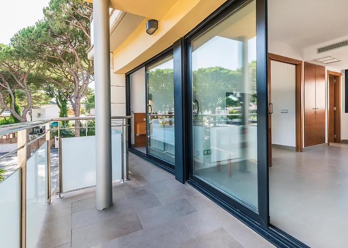 Aparthotel Las Palmeras Castelldefels