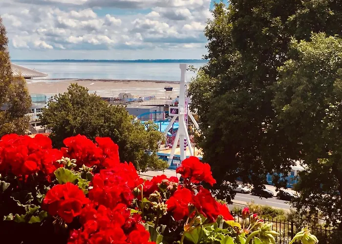 Pier View Self Catering Luxury Apartments