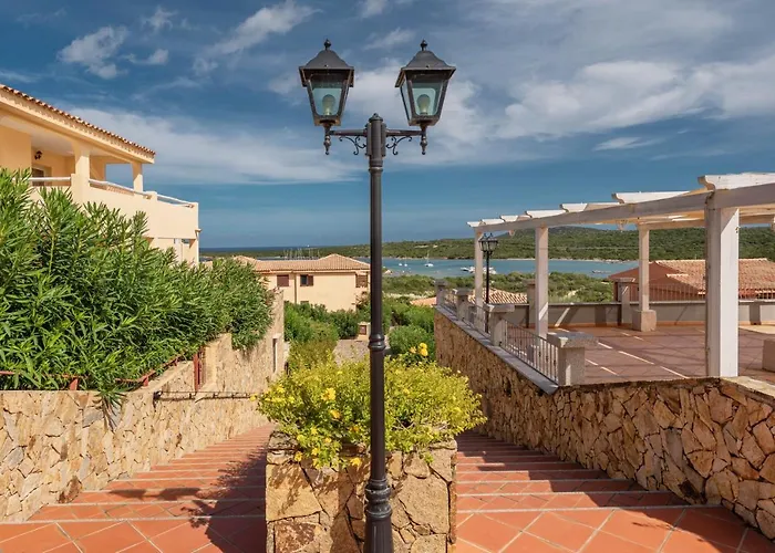 Baia De Bahas Residence