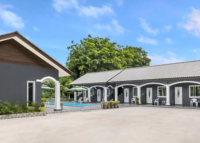 Cenang Rooms With Pool By Virgo Star Resort