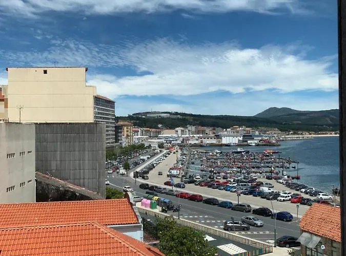 Piso en el malecón de Riveira con vistas a las Rias Baixas. Ideal para familias. 140m