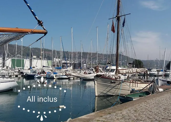 L' ALBATROS vue sur le port