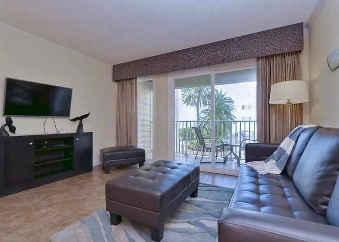 202-Pool, Wifi, Close To Bucs Stadium