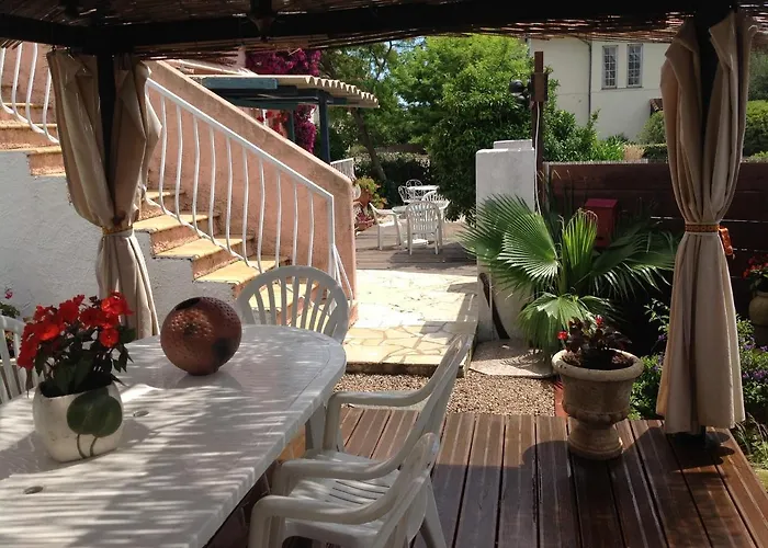 Rez de Jardin Villa Cagnes Sur Mer.