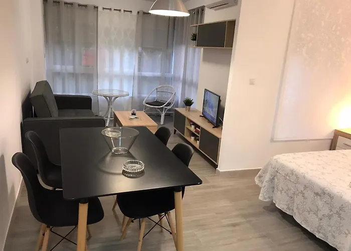 Apartamentos Centro Internacional Algarrobo-Costa