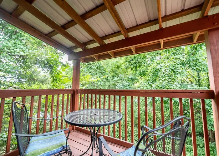 Cabins At Grand Mountain