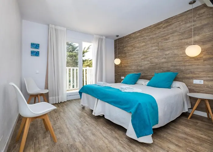 Apartamentos Playa Canutells