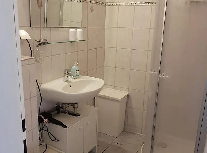 Appartement mit Balkon und Meerblick