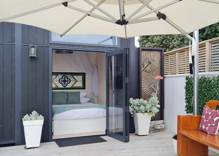 Aroha Tiny House Peka Peka