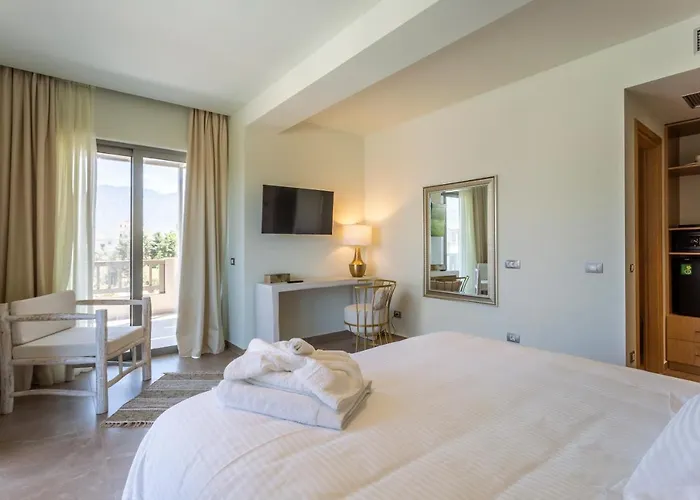Elysian Luxury Hotel And Spa