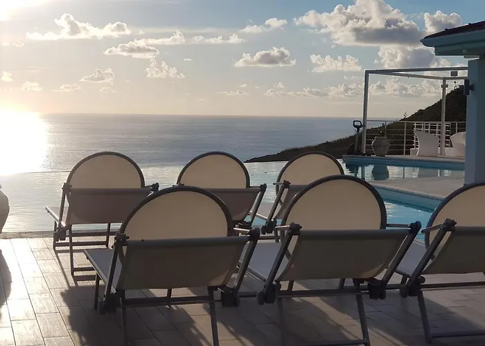 White Club Residence